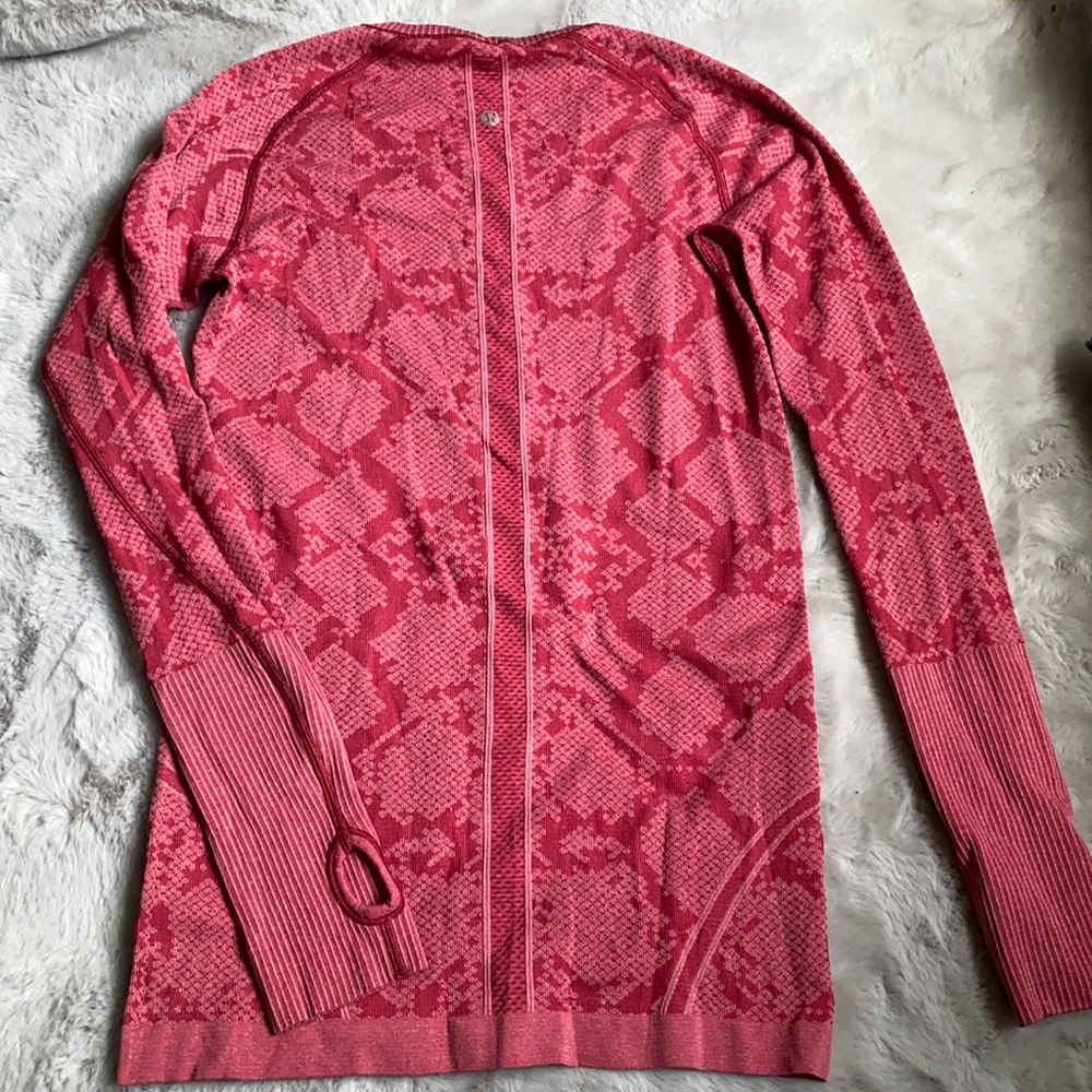 Lululemon long sleeve workout shirt (size 6)